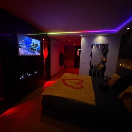 Loveroom - Spicy Love - Situee Entre Nice Et Cannes, Alpes Maritimes Villeneuve-Loubet Extérieur photo