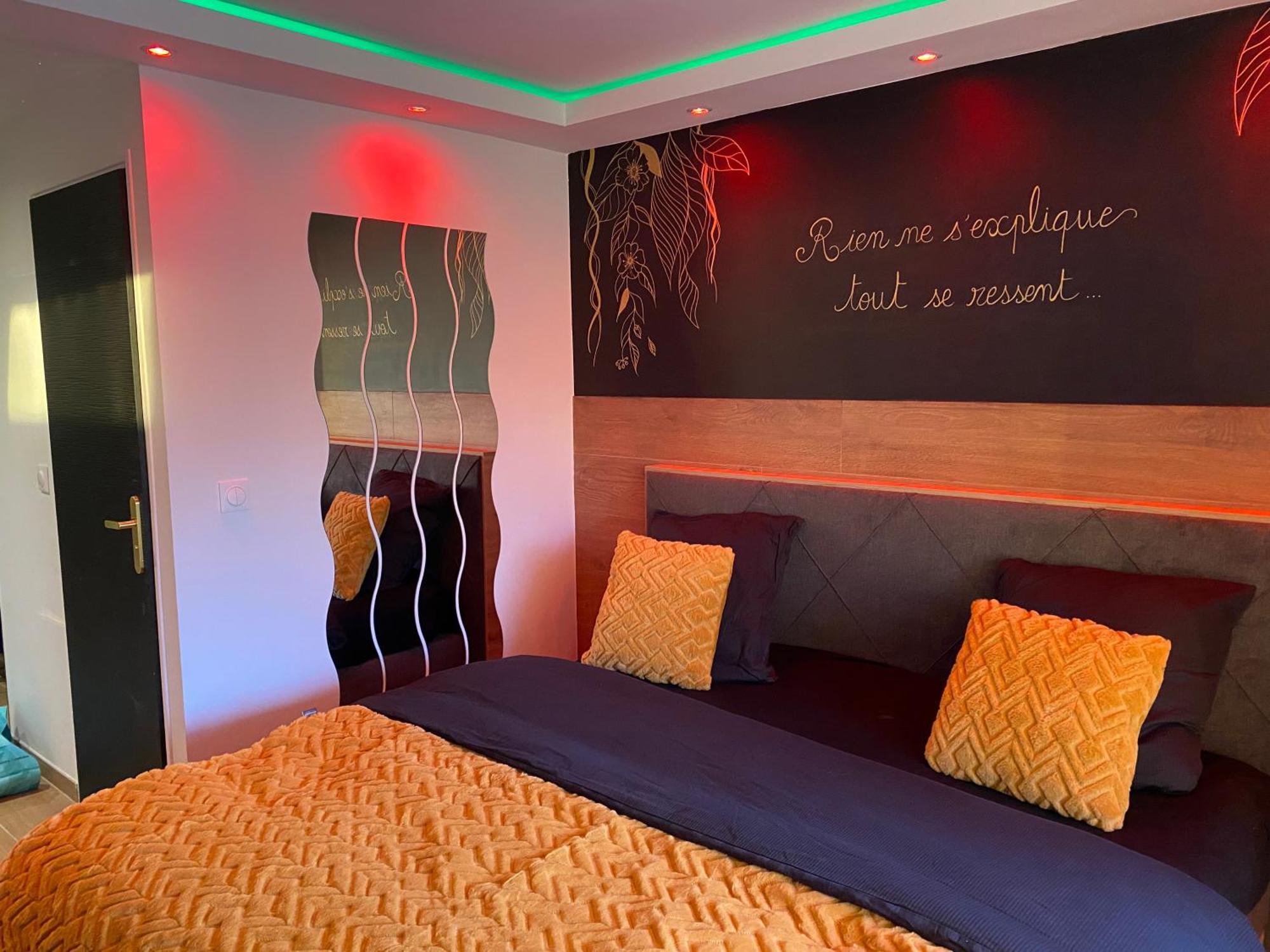 Loveroom - Spicy Love - Situee Entre Nice Et Cannes, Alpes Maritimes Villeneuve-Loubet Extérieur photo